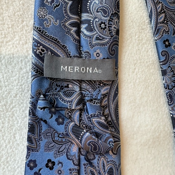 100% Silk Tie Bundle - Picture 8 of 10